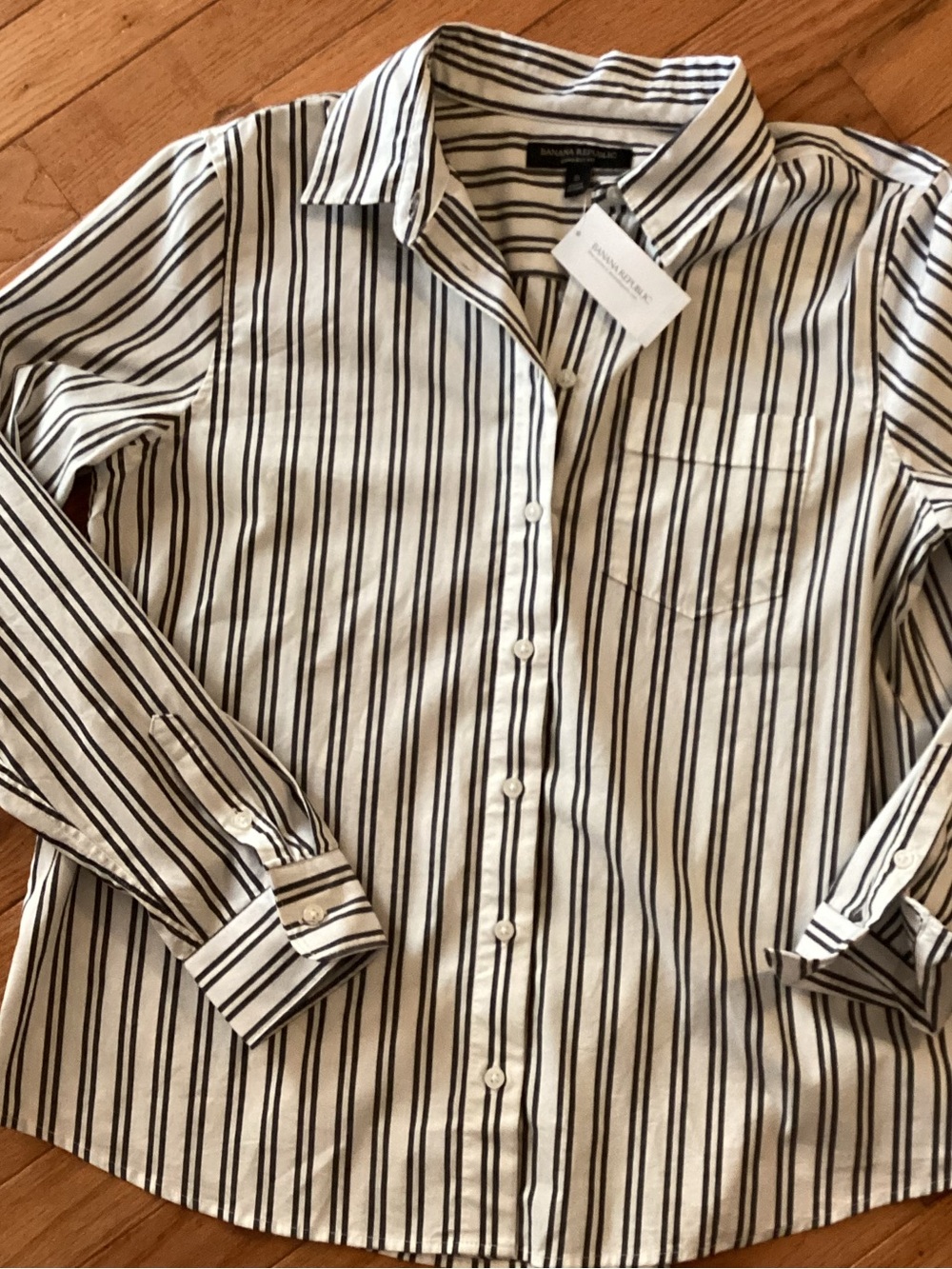 BANANA REPUBLIC COTTON BLEND BUTTON DOWN SHIRT SLIGHTLY CROPPED STRAIGHT FIT S